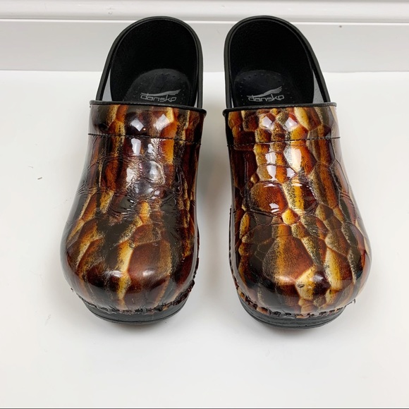 Dansko professional nursing clogs in reptile print - Picture 2 of 9